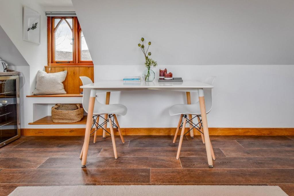 Ferienwohnung The Lookout At Cloatley Meadow Hankerton Exterior foto