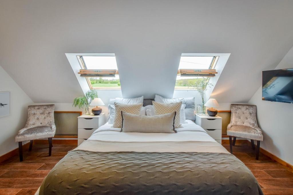 Ferienwohnung The Lookout At Cloatley Meadow Hankerton Exterior foto