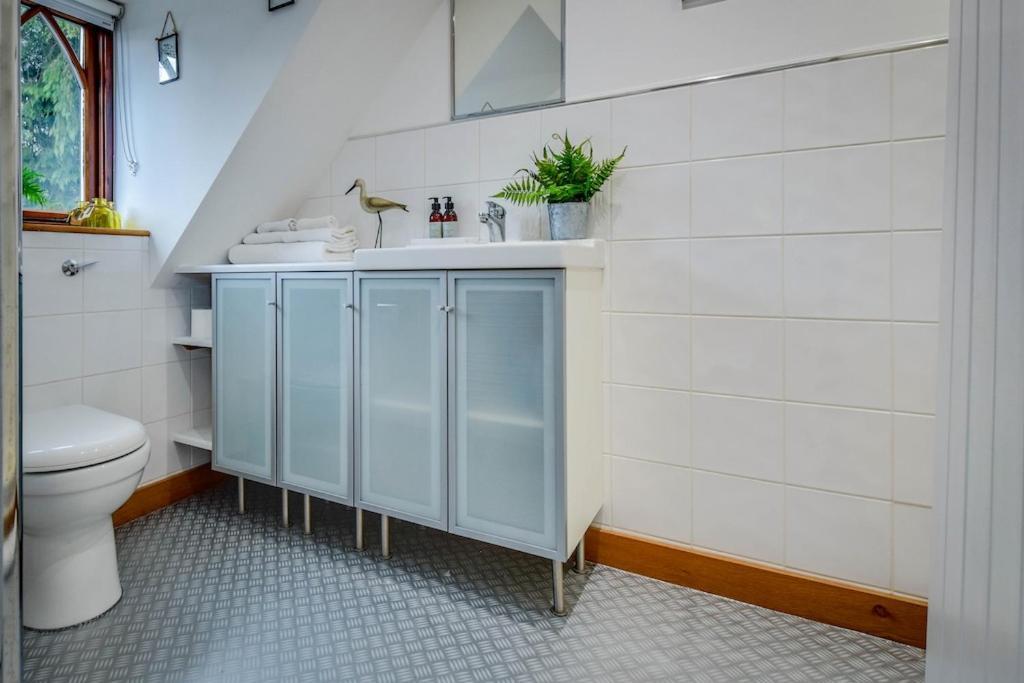 Ferienwohnung The Lookout At Cloatley Meadow Hankerton Exterior foto